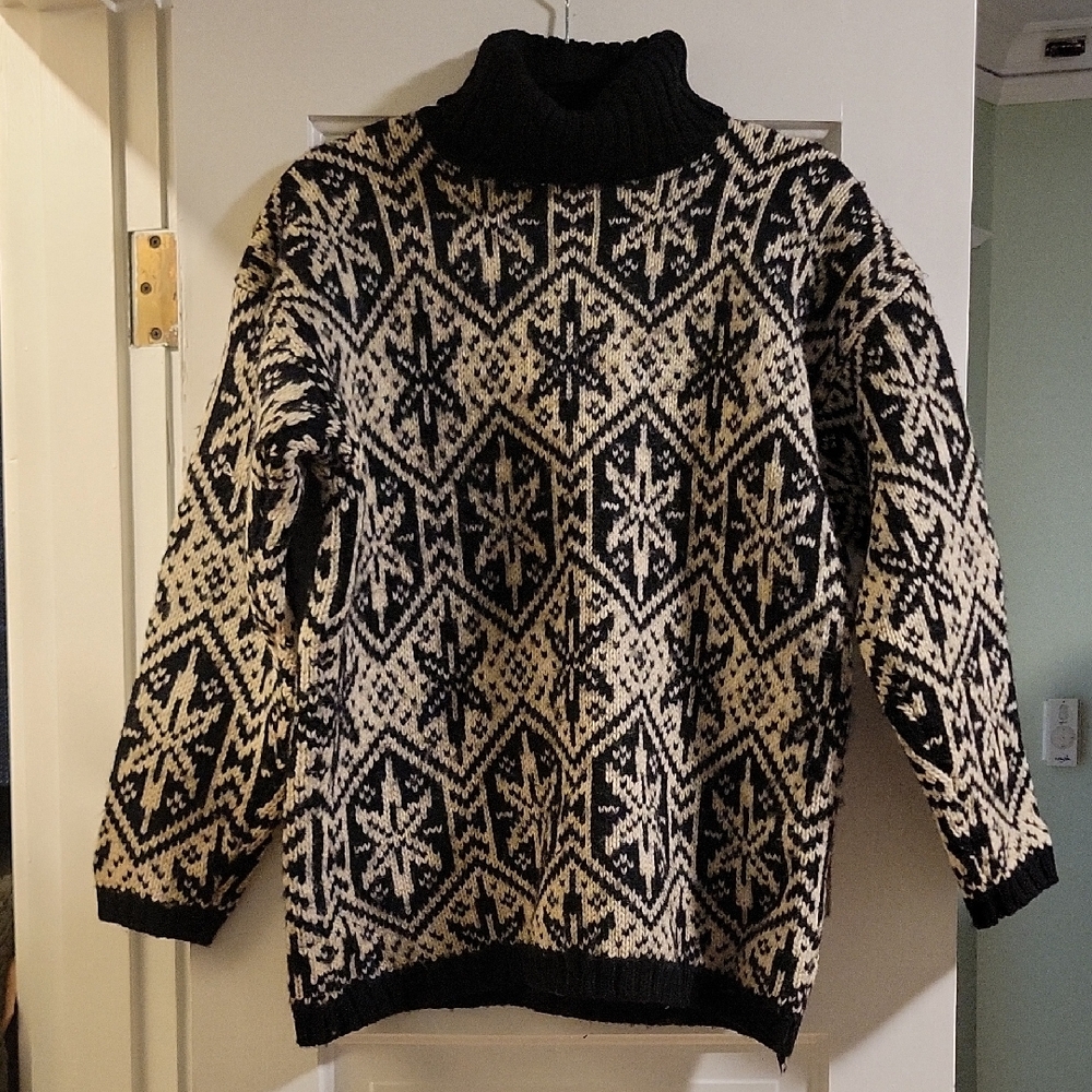 Vintage 90s GAP Black Geometric Handknit Turtleneck Sweater - M